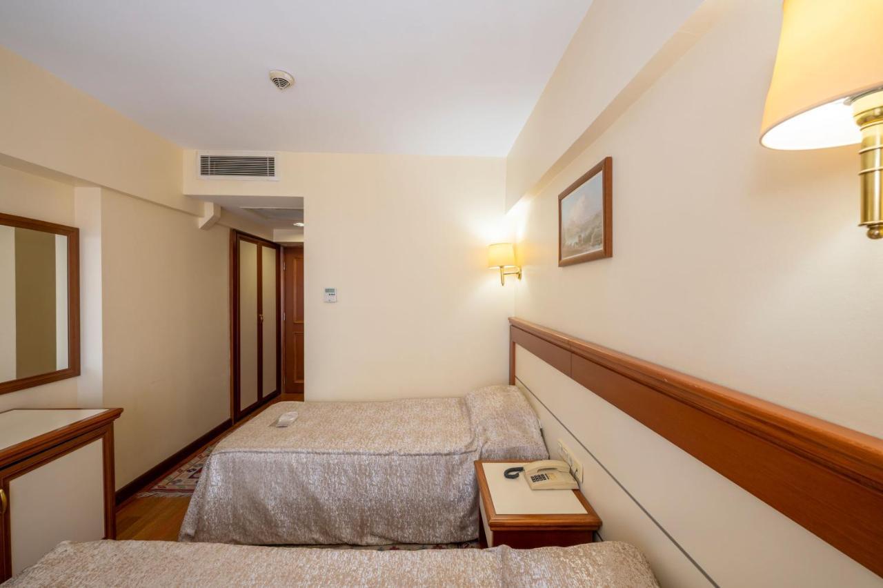 Hotel Erdal イスタンブール エクステリア 写真