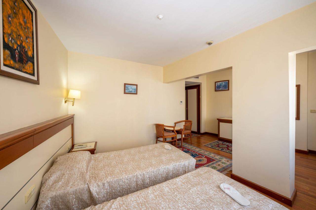 Hotel Erdal イスタンブール エクステリア 写真